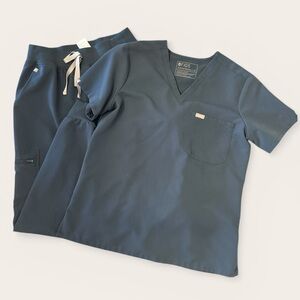 FIGS | Dark Harbor: Catarina Top/Zamora Bottom